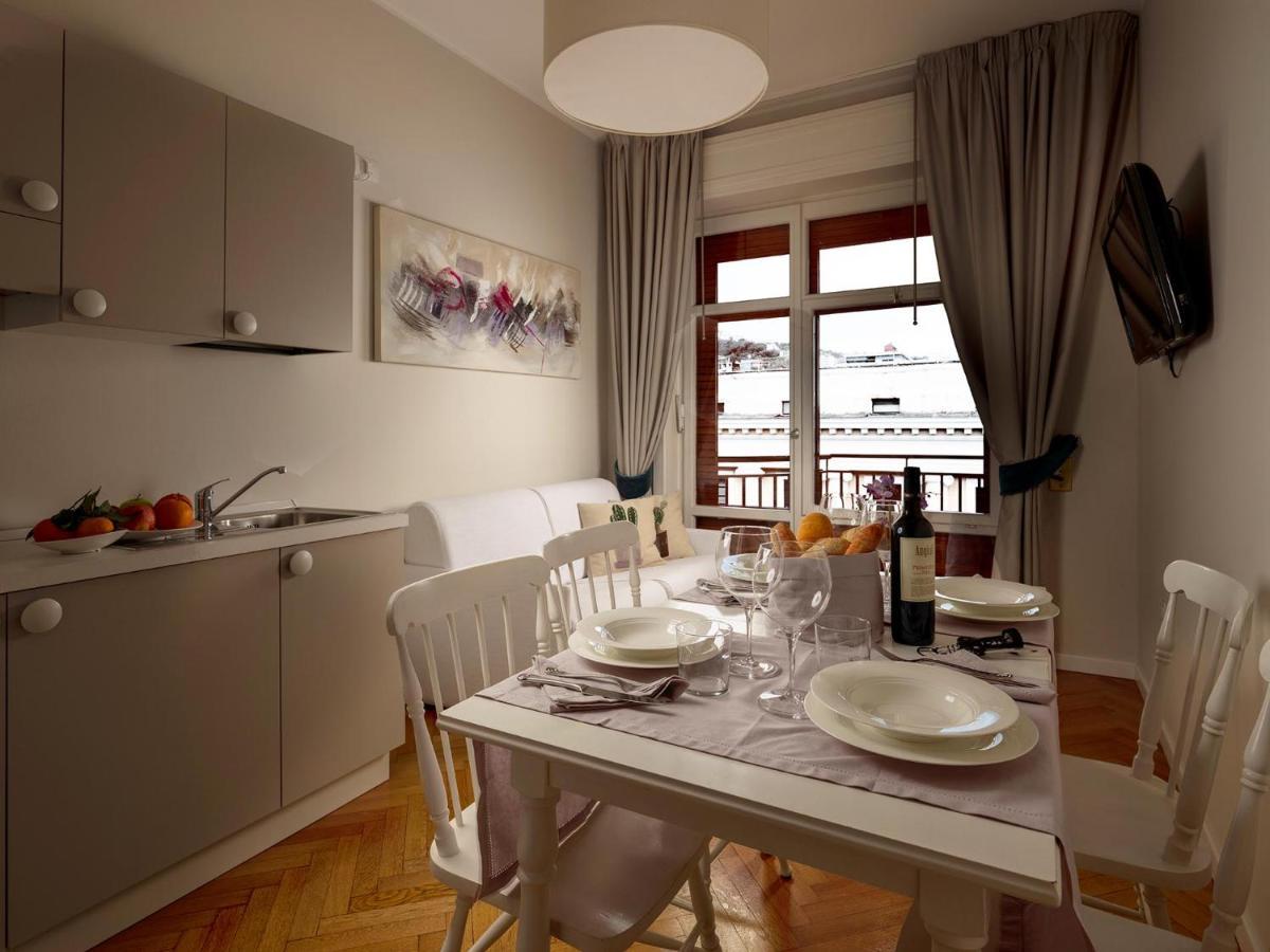 Bed and Breakfast Attico 195 Salerno Exterior foto